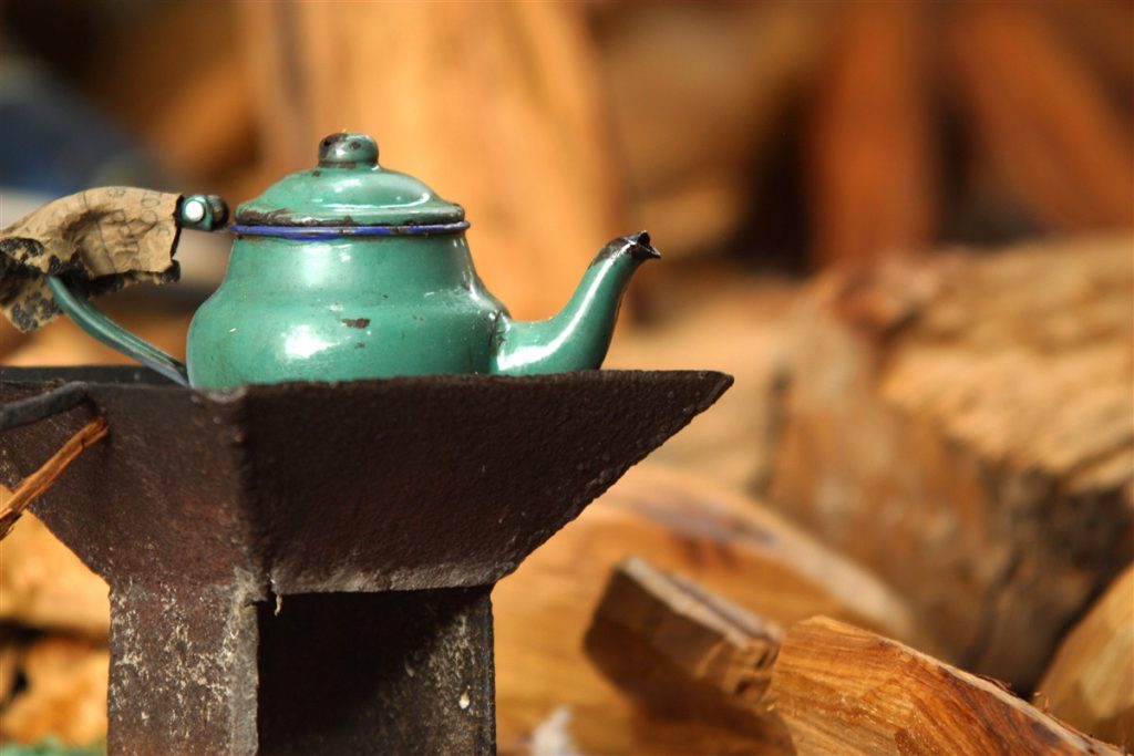 Boire le thé au Sénégal - Ataya